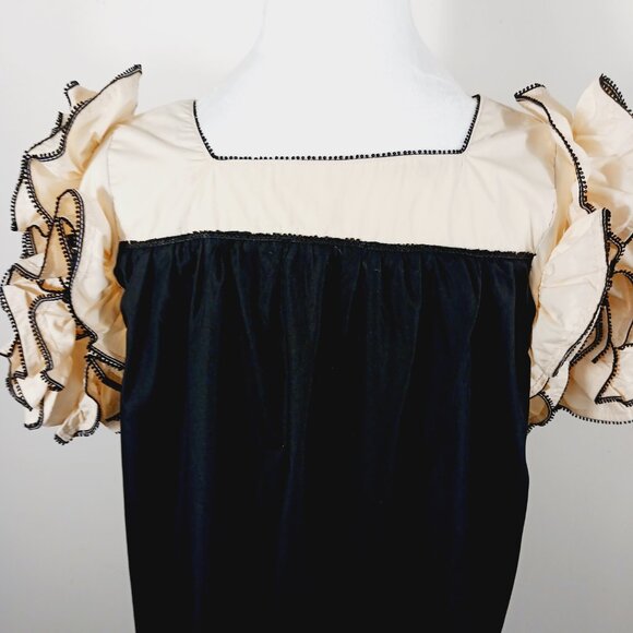 Entro NWT Medium Manhattan Chic Dress, Black W/ Cream Oversized Ruffled Sleeves - Picture 9 of 16